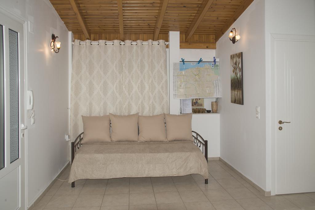 Georgia'S Family Apartment Heraklion  Exterior photo